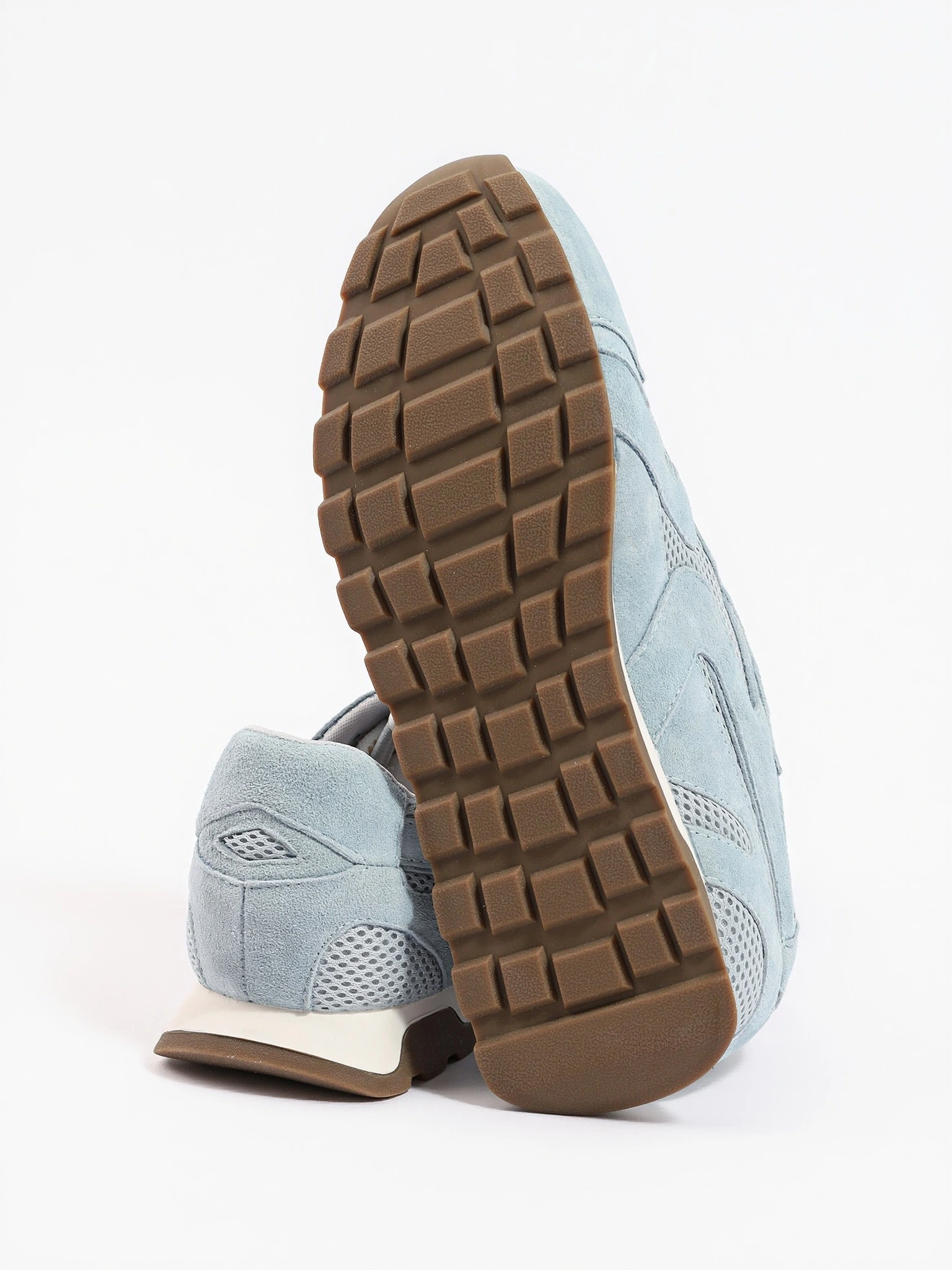 Кроссовки комбинированные голубого цвета на низкой подошве